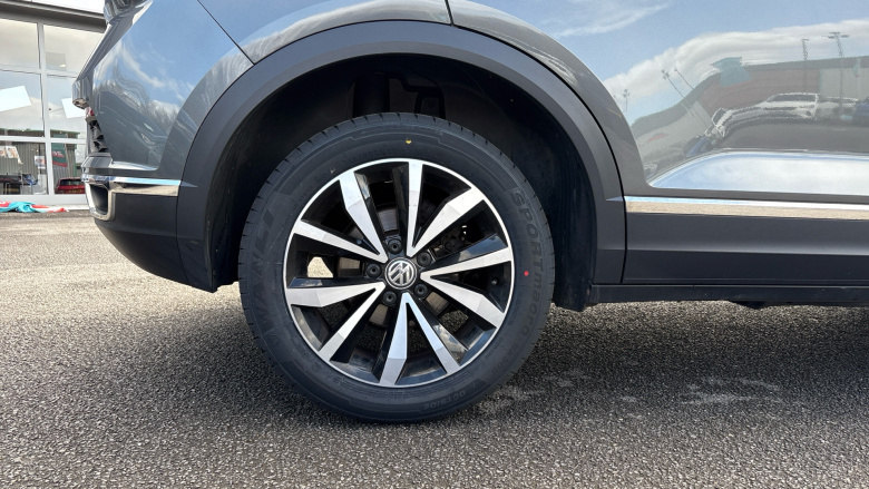 Volkswagen T-Roc 1.5 TSI EVO Design 5dr Petrol Hatchback